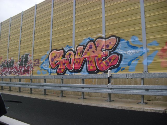 Graffiti Bombing in Bonn - Photo by DoppelWhopper - Sone