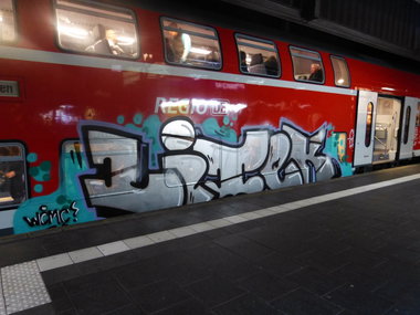 Graffiti Train in Dusseldorf - Photo by DoppelWhopper - LITEK (2013)