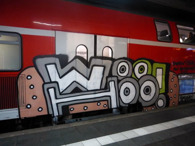 Graffiti Wall in Dusseldorf - Photo by DoppelWhopper - WOOHOO (2013)