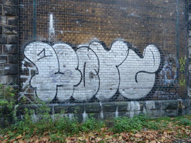 Graffiti Bombing in Dortmund - Photo by DoppelWhopper - Hote