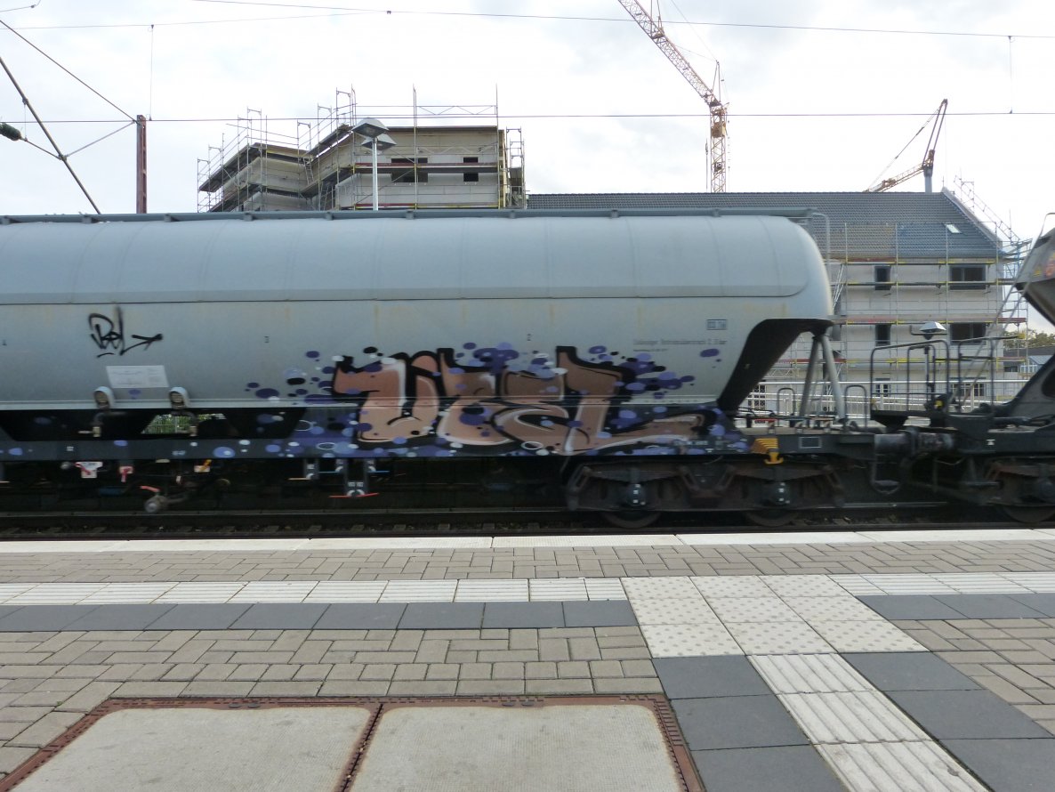 Graffiti Train - Photo by DoppelWhopper - Übel (2013)
