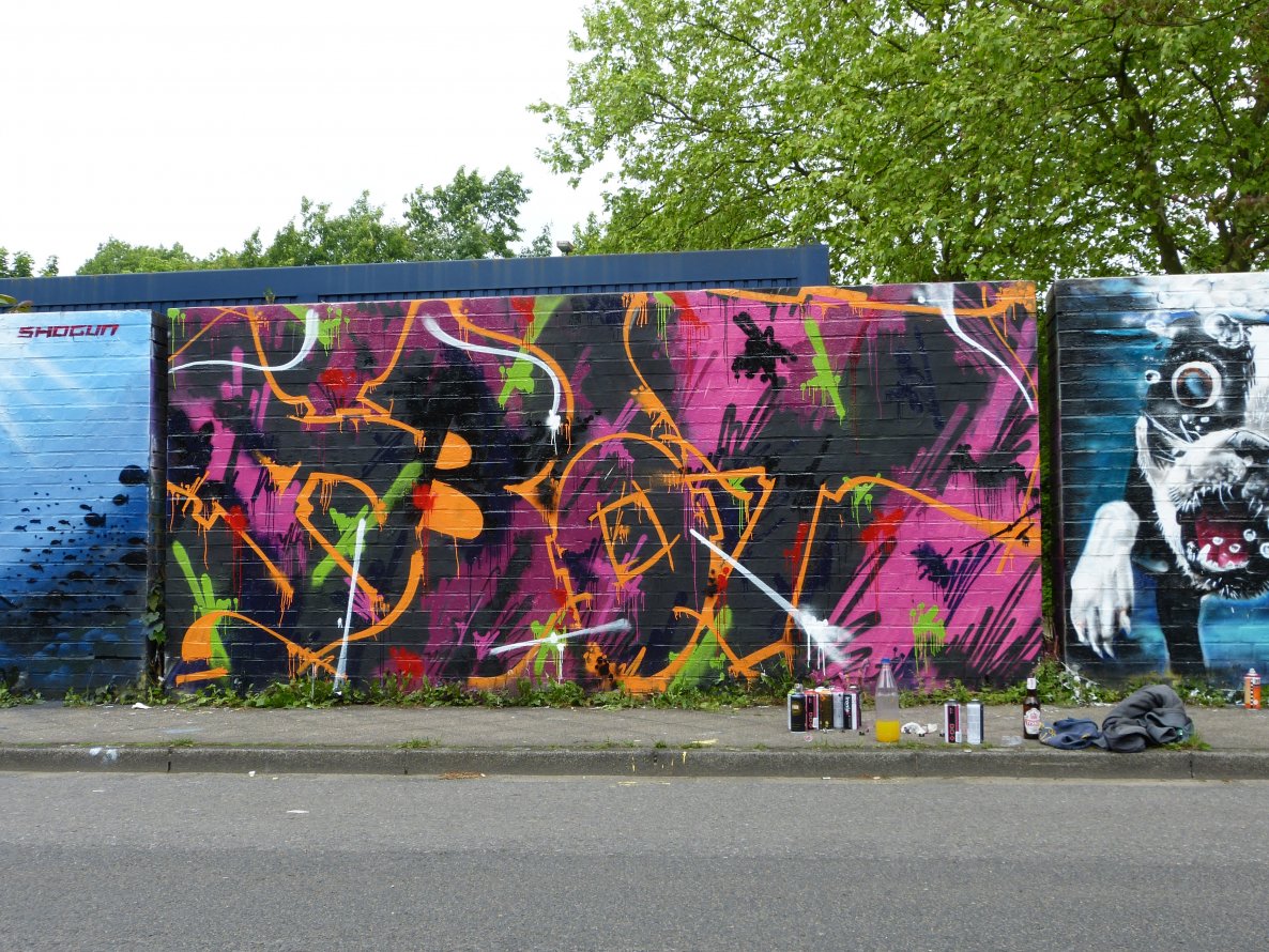 Graffiti Wall in Dusseldorf - Photo by DoppelWhopper - Abot (2013)