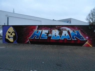 Graffiti Wall in Dusseldorf - Photo by DoppelWhopper - HEBAN, 40°, Skeletor (2013)