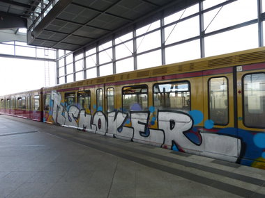 Graffiti Train in Berlin - Photo by DoppelWhopper (2013)