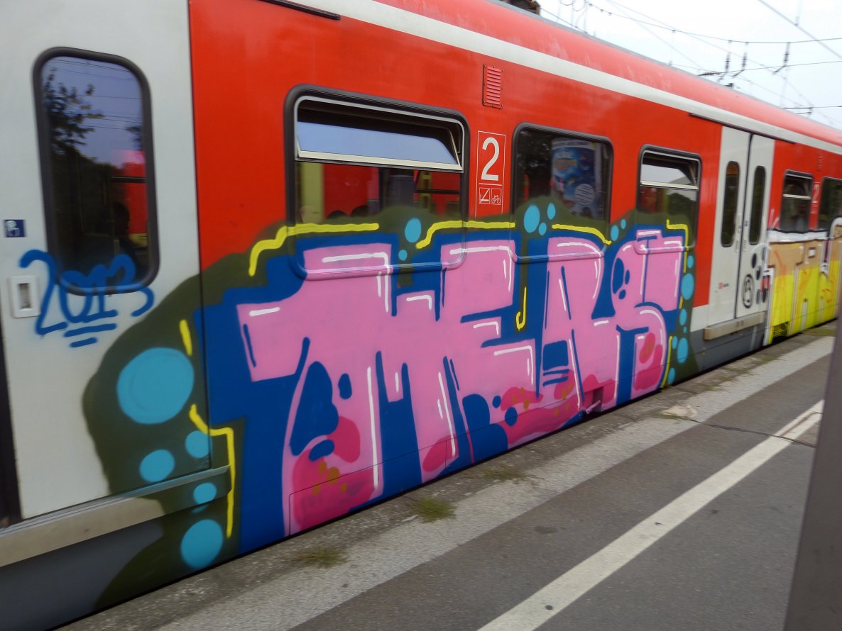 Graffiti Train in Dusseldorf - Photo by DoppelWhopper - mers, s6 (2013)