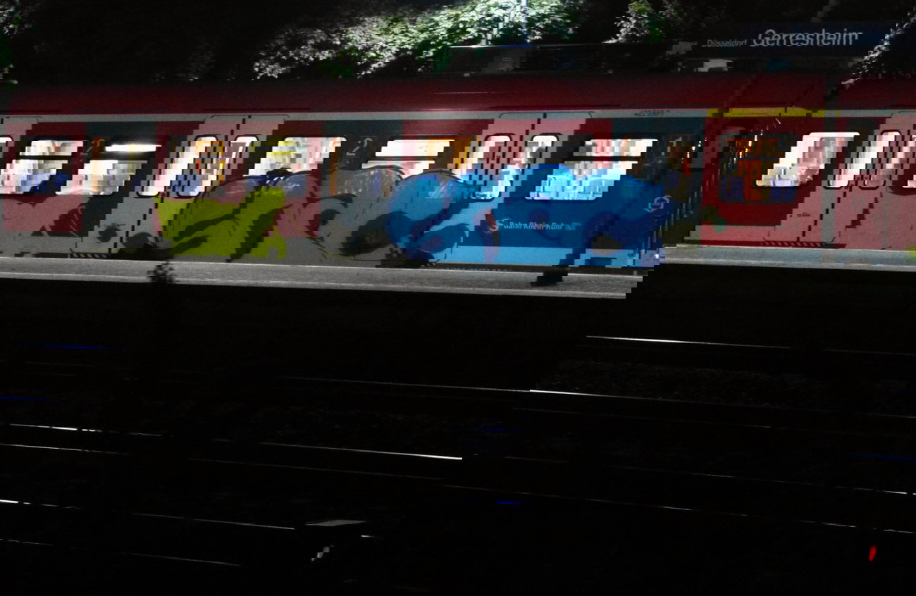 Graffiti Train in Dusseldorf - Photo by DoppelWhopper - DISL, TBM, SOAC (2013)