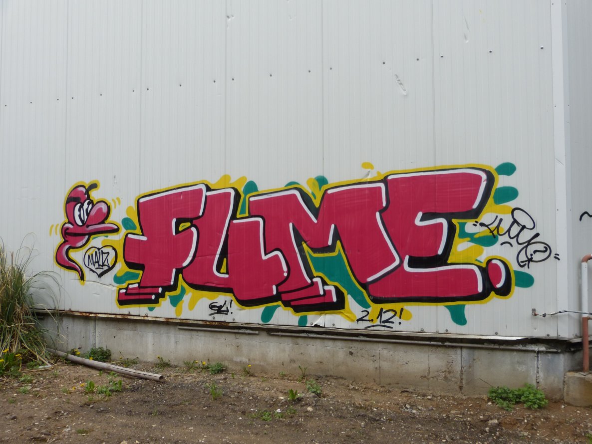 Graffiti Wall in Dusseldorf - Photo by DoppelWhopper - Fume (2013)