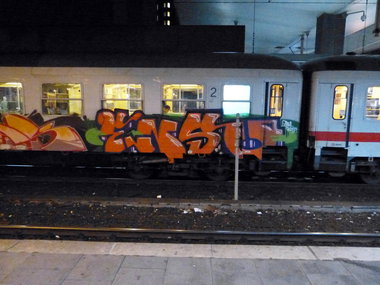 Graffiti Train in Dusseldorf - Photo by DoppelWhopper - Enso, IC (2013)
