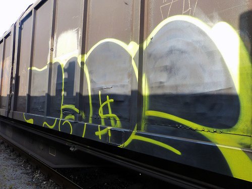 Graffiti Train in Dusseldorf - Photo by DoppelWhopper - taps, Tm, freight (2013)
