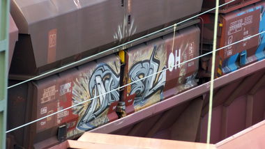 Graffiti Train in Dusseldorf - Photo by DoppelWhopper - Übel, freigh, fr8