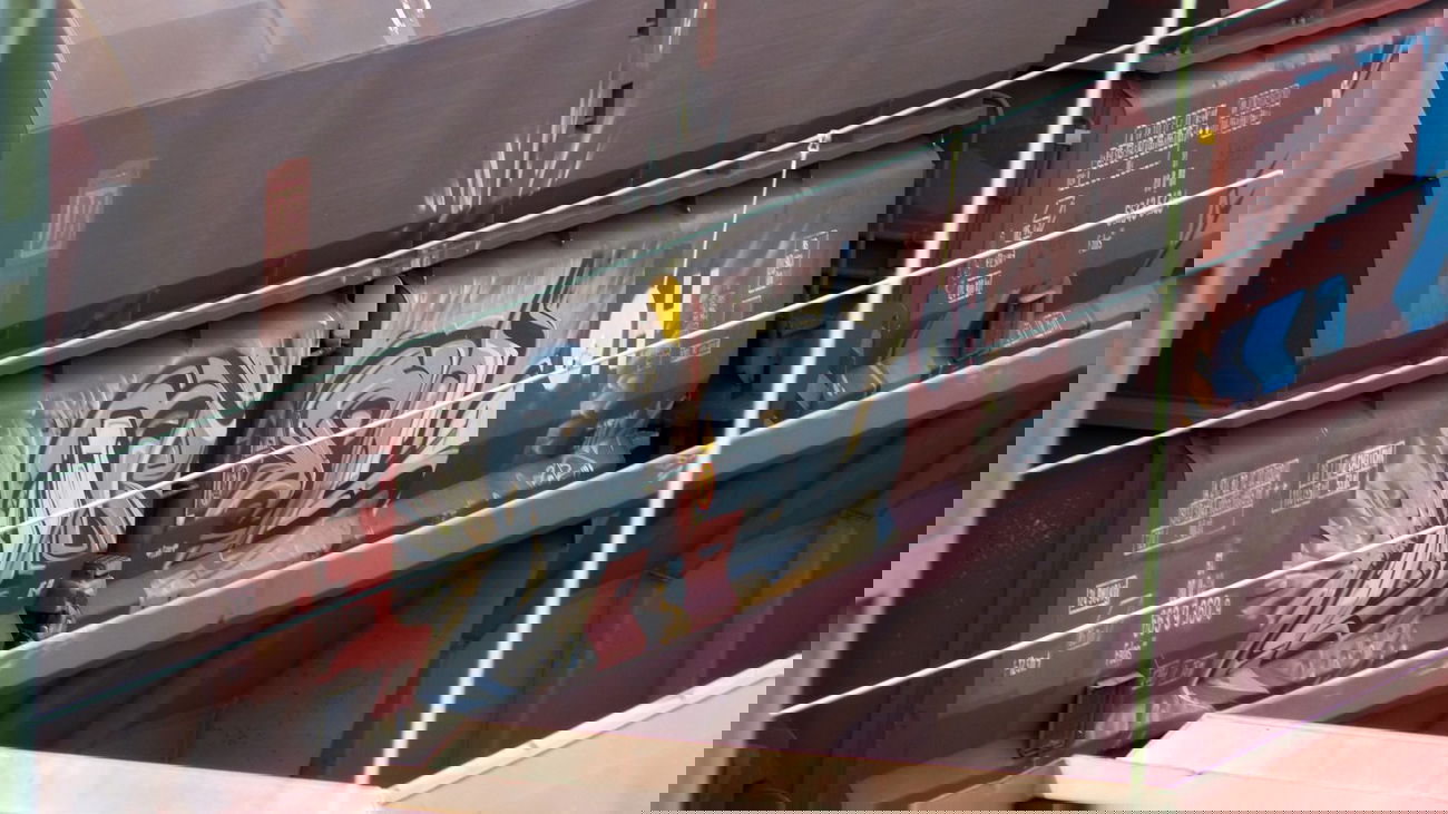 Graffiti Train in Dusseldorf - Photo by DoppelWhopper - Übel, freigh, fr8