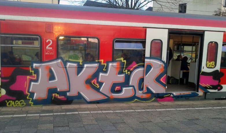 Graffiti Train in Dusseldorf - Photo by DoppelWhopper - Aktor, Pens, Kalos (2013)