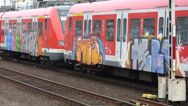 Graffiti Street Art in Dusseldorf - Photo by DoppelWhopper - MGB, Mers, Radar