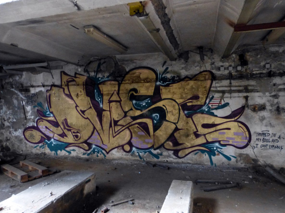 Graffiti Wall in Dusseldorf - Photo by DoppelWhopper - DVISE, DHS, Deadly (2014)