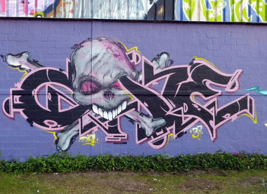 Graffiti Wall in Dusseldorf - Photo by DoppelWhopper - coke, DHS, Deadly (2013)