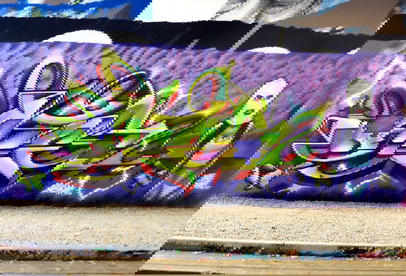 Graffiti Wall - Photo by DoppelWhopper - Dater, Dhs, Deadly