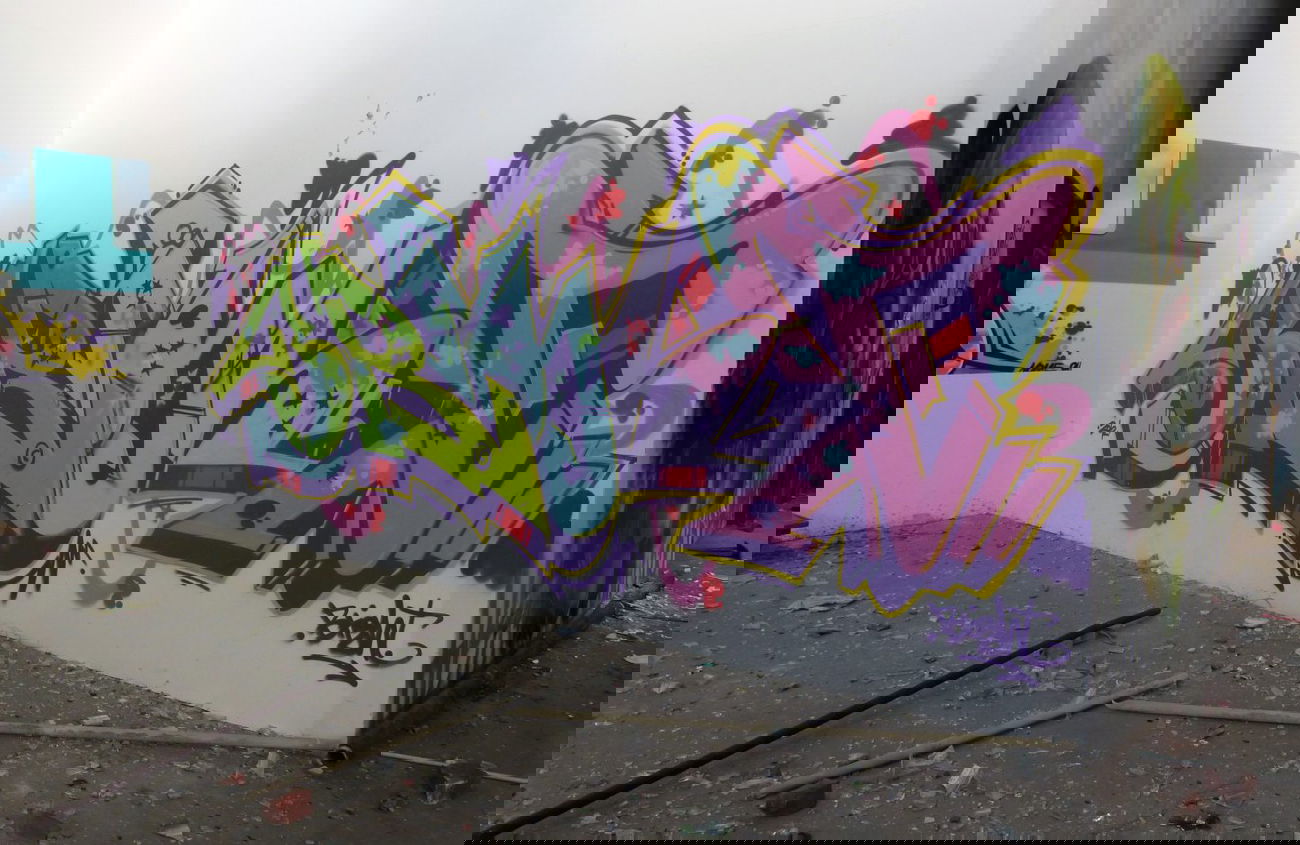 Graffiti Wall - Photo by DoppelWhopper - BRIGHT (2012)