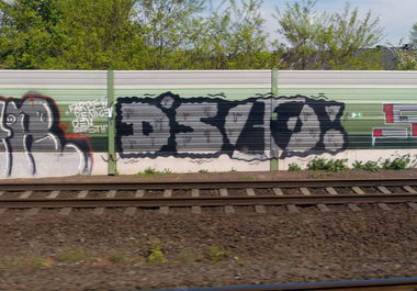 Graffiti Bombing in Neuss - Photo by DoppelWhopper - dsco, d'sco (2014)