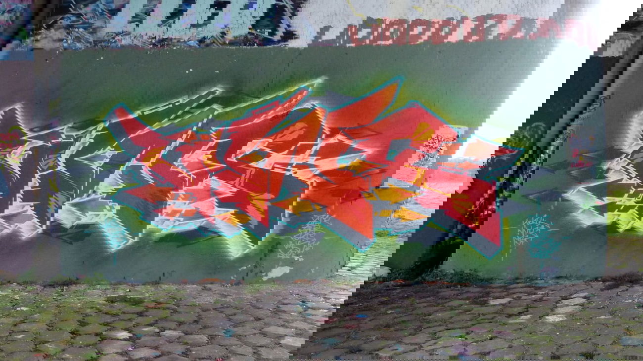 Graffiti Wall - Photo by DoppelWhopper (2014)