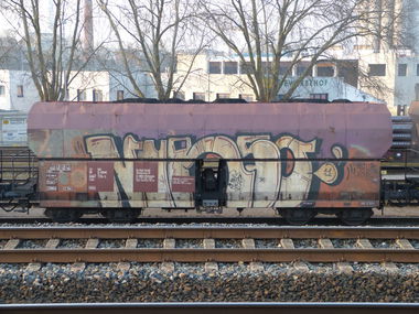 Graffiti Train - Photo by DoppelWhopper - fr8, freight, nurso (2011)