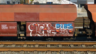 Graffiti Train - Photo by DoppelWhopper - fr8, freight, glas (2013)