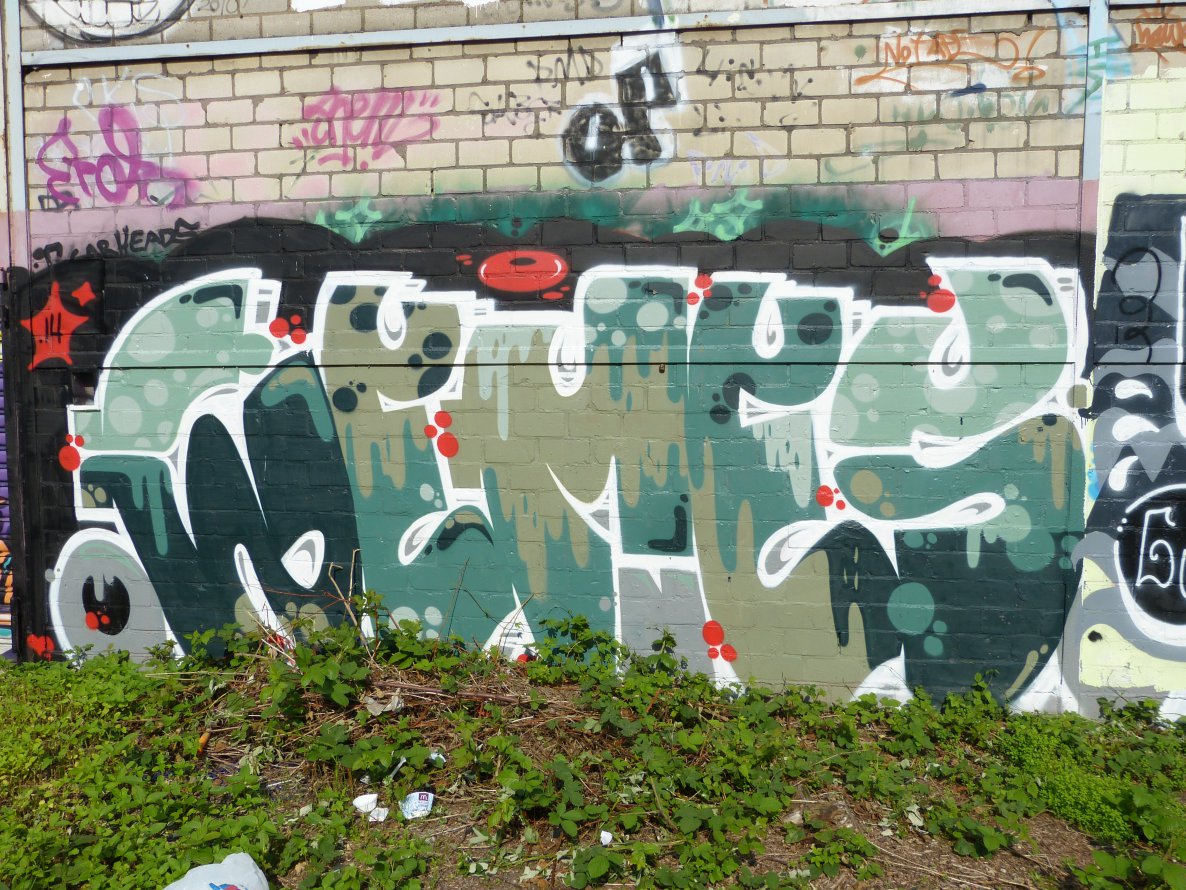 Graffiti Wall - Photo by DoppelWhopper - Gemes (2014)