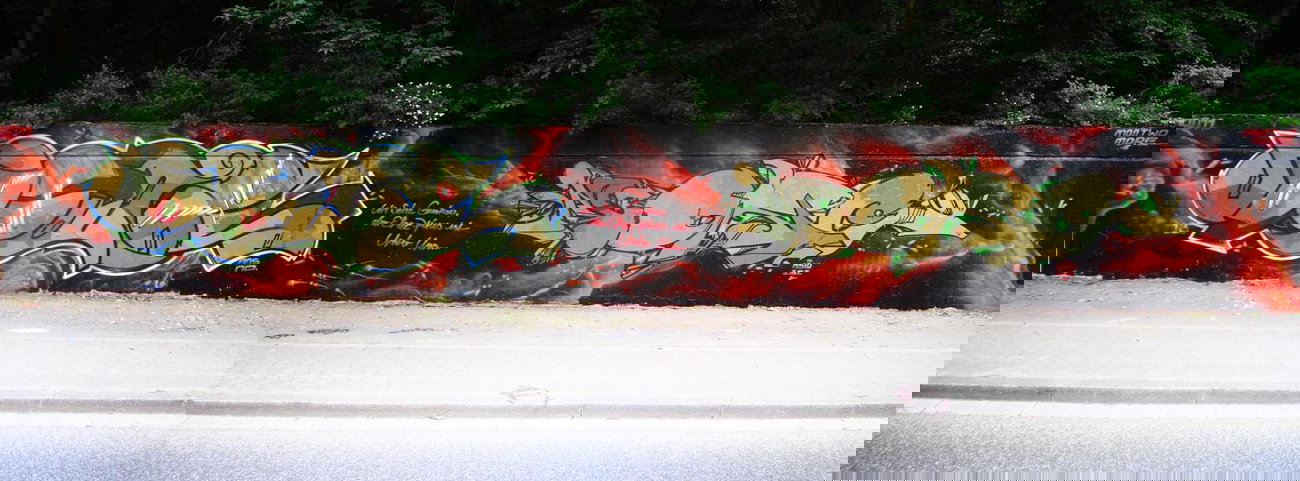 Graffiti Wall in Dusseldorf - Photo by Dorfseufer69 - Mone, More (2013)