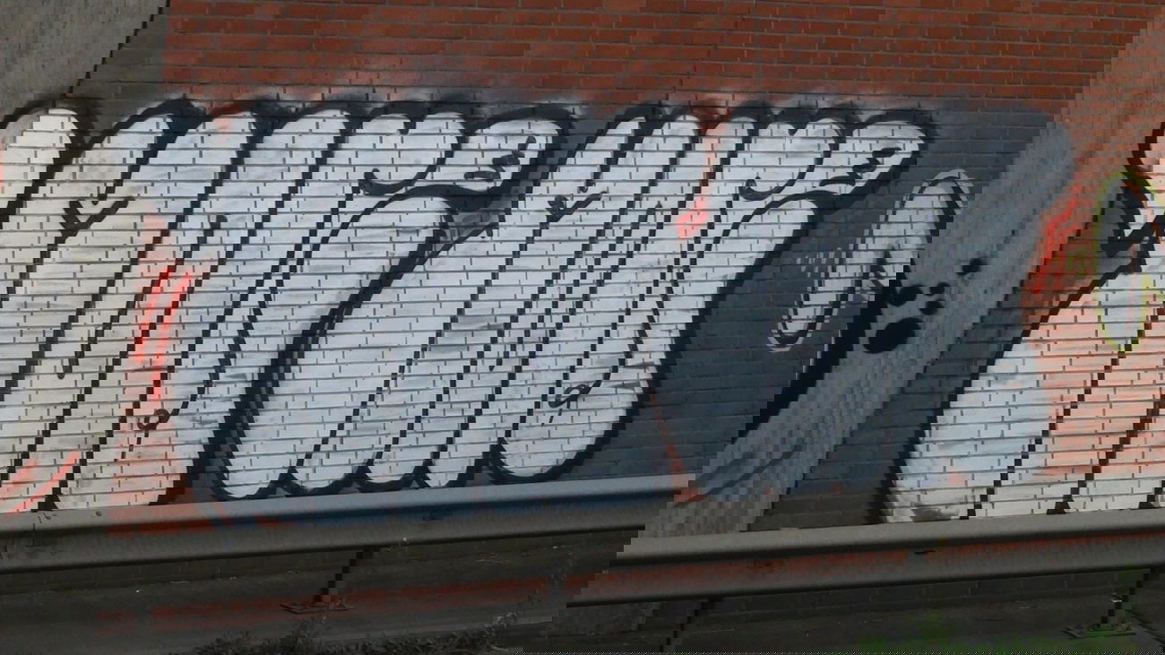 Graffiti Bombing - Photo by Dorfseufer69 - MORE, MORE (2014)