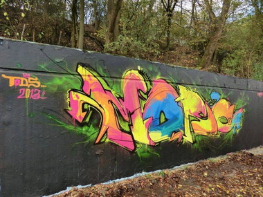 Graffiti Wall - Photo by Dorfseufer69 - MORE, TODS, CREW