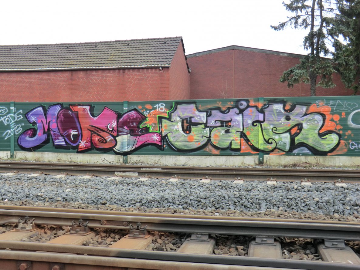 Graffiti Bombing - Photo by Dorfseufer69 - MORE, CAIR
