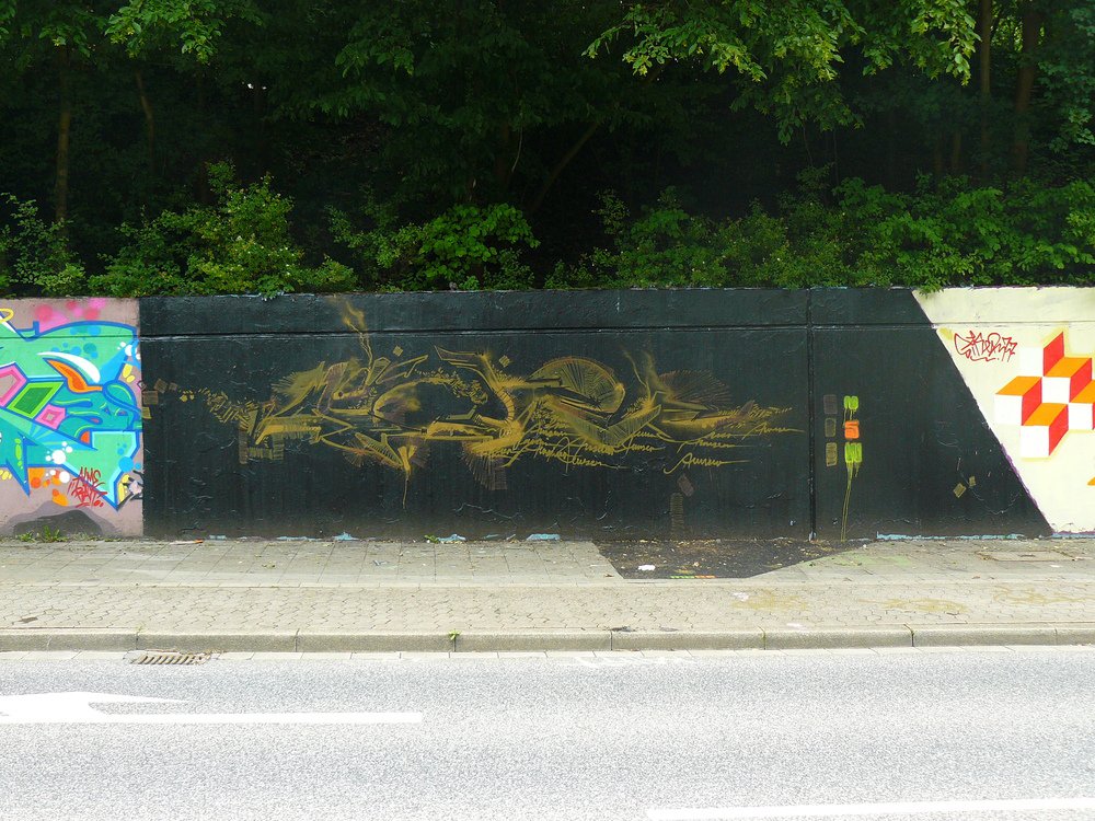 Graffiti Wall - Photo by Dorfseufer69 - MORE, ONE