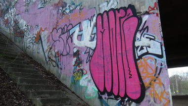 Graffiti Bombing - Photo by Dorfseufer69 - MR.more