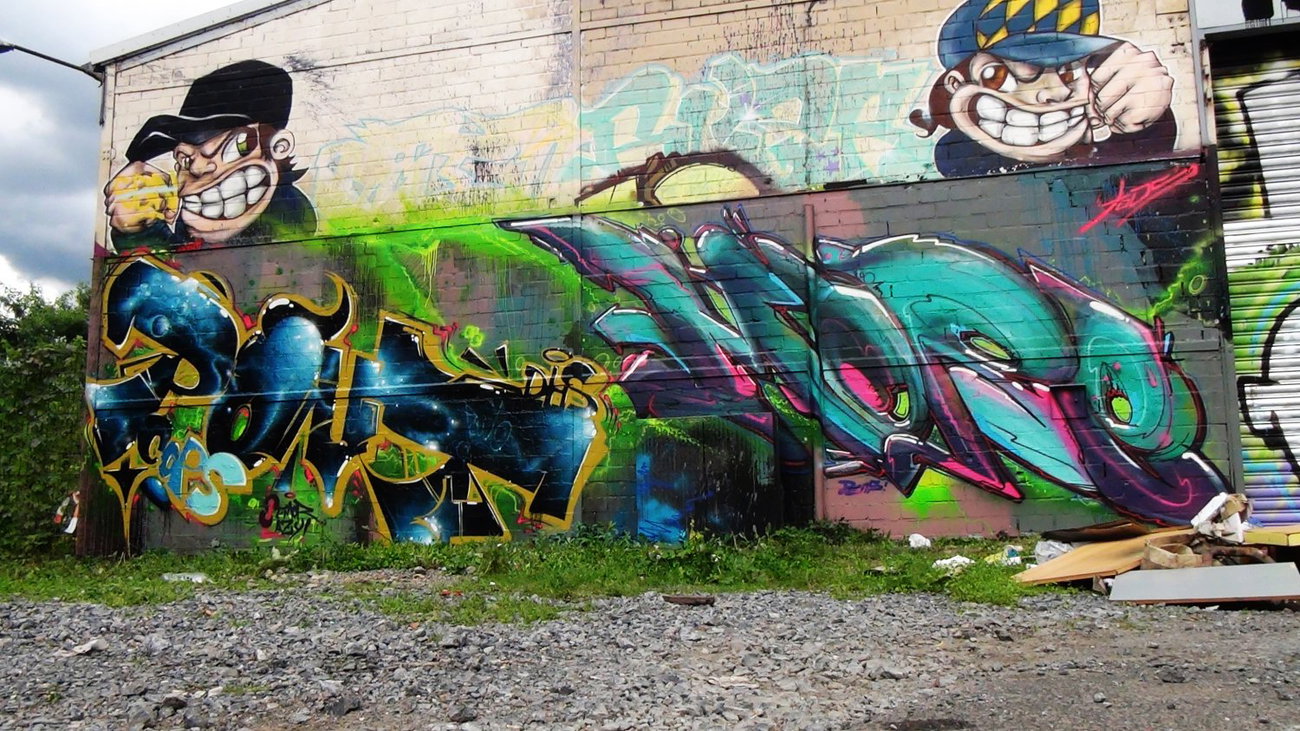 Graffiti Wall - Photo by Dorfseufer69 - POUT, MORE, -