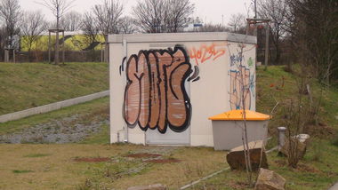 Graffiti Bombing - Photo by Dorfseufer69 - MORE, TODS, CREW