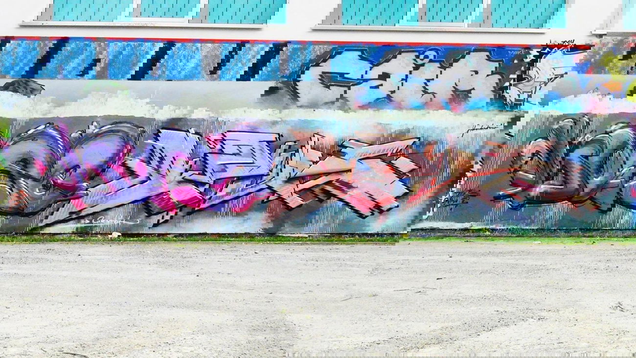 Graffiti Wall - Photo by Dorfseufer69 - OPUS, MORE, C7