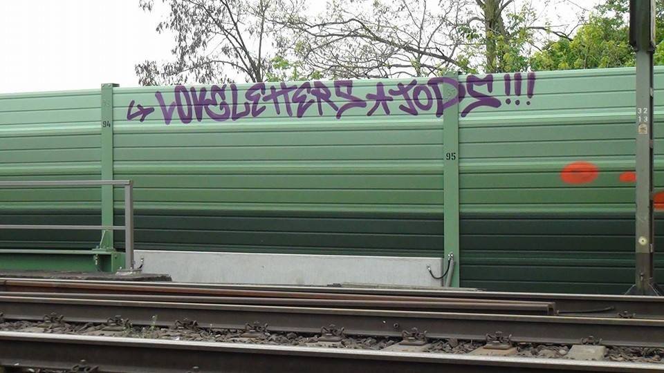 Graffiti Wall - Photo by Dorfseufer69 - Loveletters, &, Tods