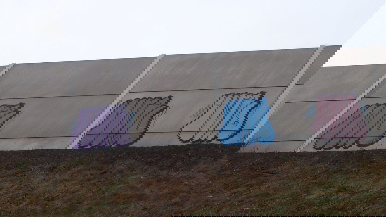 Graffiti Bombing - Photo by Dorfseufer69 - Mr.More, Mr.More, Mr.More