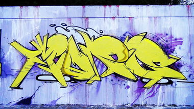 Graffiti Wall - Photo by Dorfseufer69 - True, Yellow, - (2014)
