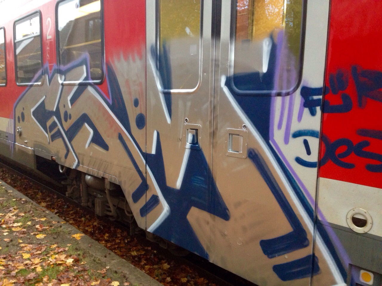 Graffiti Train in Deutschland - Photo by Dorfwriter - csm, hsv, hrc (2014)