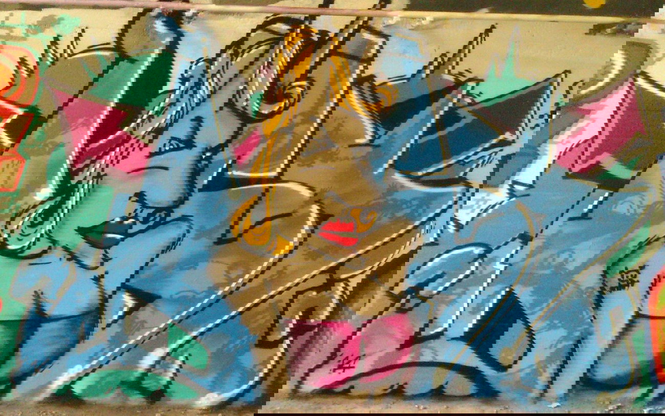 Graffiti Wall - Photo by Downtownpaint (2014)