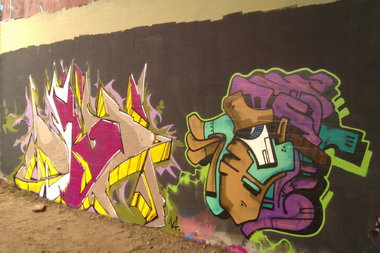 Graffiti Wall - Photo by Downtownpaint (2014)