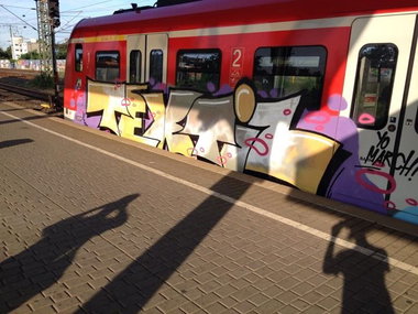 Graffiti Train - Photo by Dream - Textil, Yo, :March (2014)