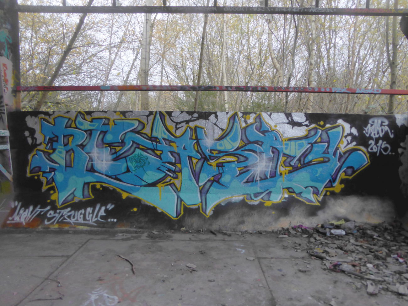 Graffiti Wall - Photo by DreamOne - DreamOne (2015)