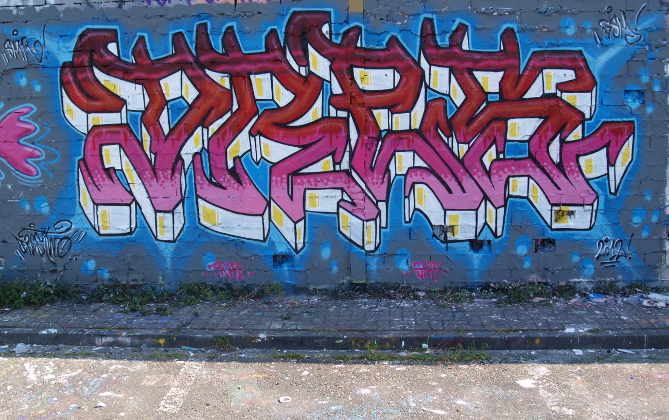 Graffiti Wall in Brunswick - Photo by Drestwo - Drestwo, Dres2, Dres (2012)