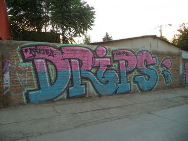 Graffiti Wall in Renca - Photo by DripsOne (2014)