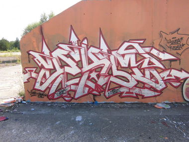 Graffiti Photo by DrunKingMonkeys - dkm (2014)