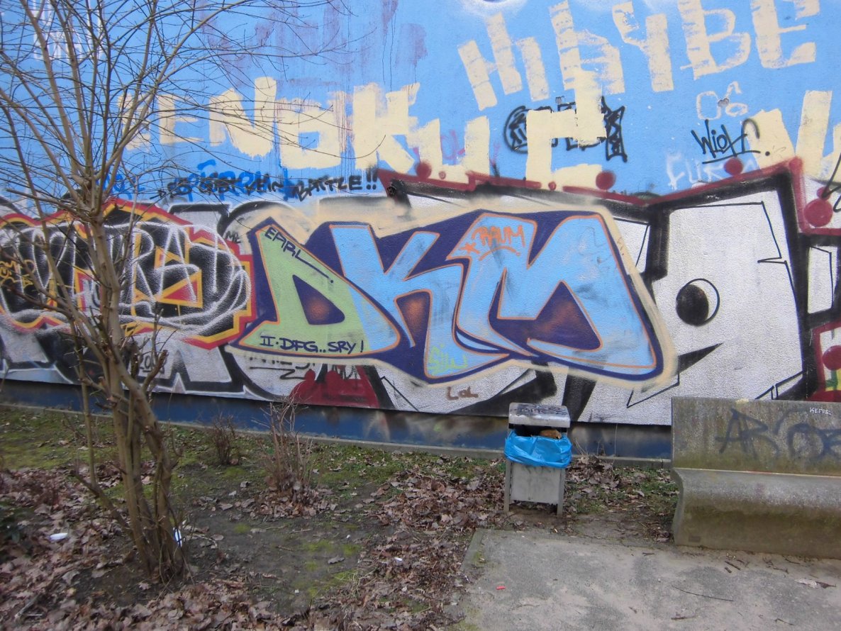 Graffiti Bombing - Photo by DrunKingMonkeys