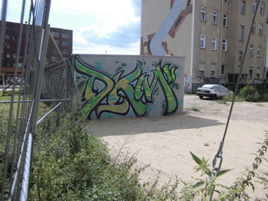 Graffiti Bombing - Photo by DrunKingMonkeys