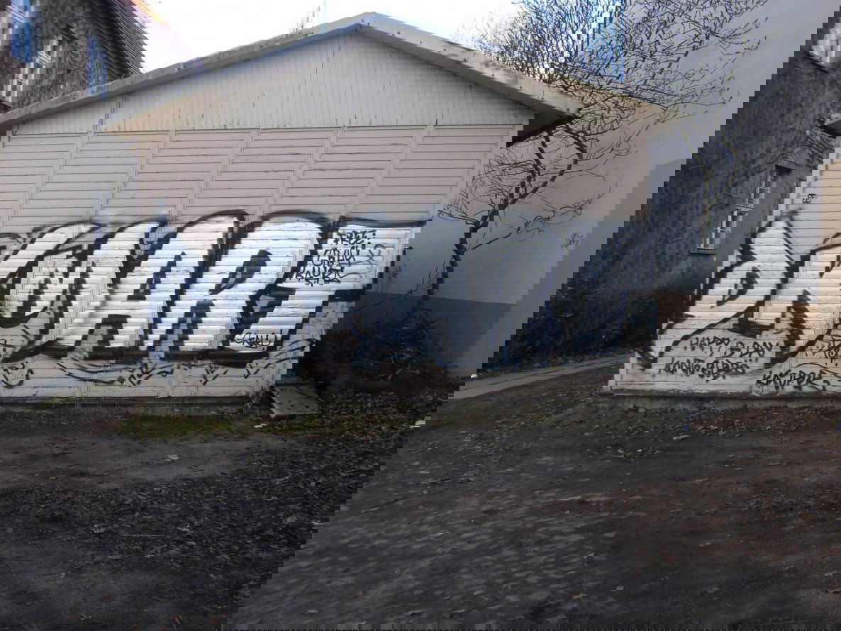 Graffiti Bombing - Photo by DrunKingMonkeys