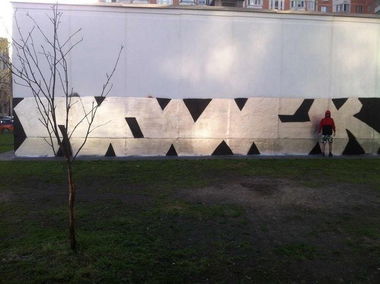 Graffiti Bombing - Photo by Dudos - Dudos (Dud)